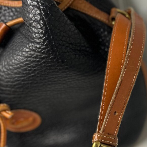 Dooney & Bourke Women's Drawstring Shoulder Bag Handbag Multicolor Size Medium - Picture 3 of 9